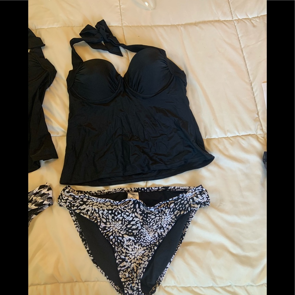 5/$25🌸 Women’s bathing-suit